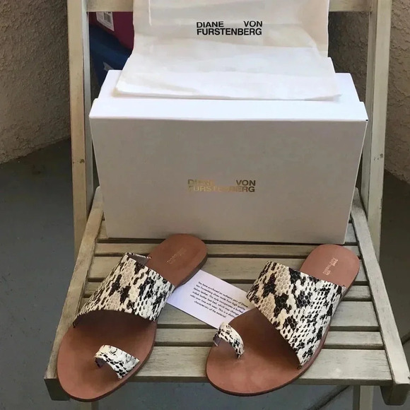Diane Von Furstenberg Brittany Sandals - Picture 4 of 5